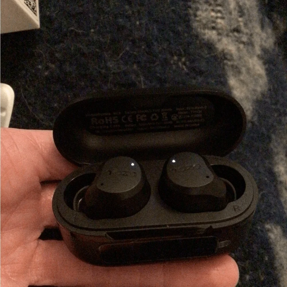 NEW ! Gift idea TOZO Black Wireless Earbuds with Charging Case